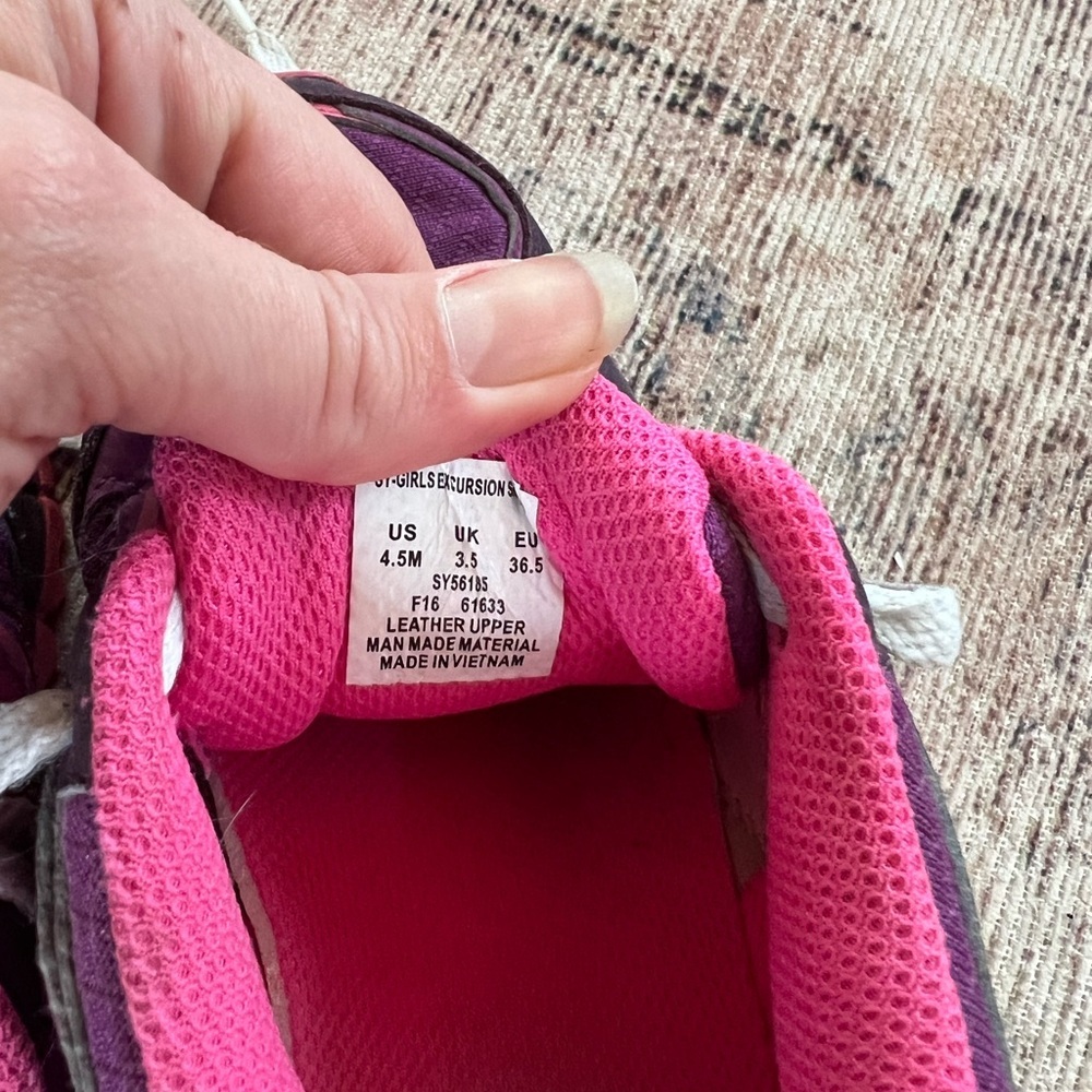 Saucony Peregrine Trail Vibrant Purple and Pink Sneakers - Picture 5 of 5